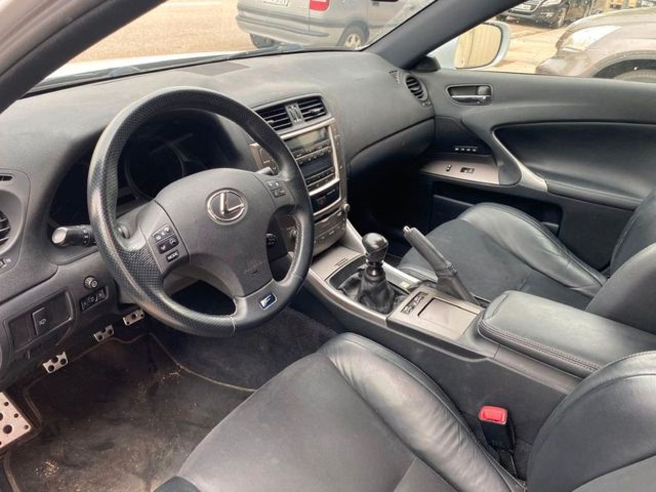 LEXUS IS