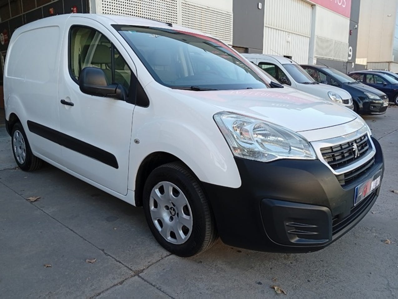 PEUGEOT Partner