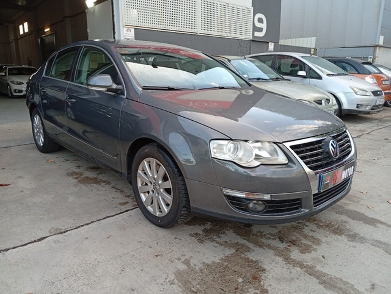 VOLKSWAGEN Passat