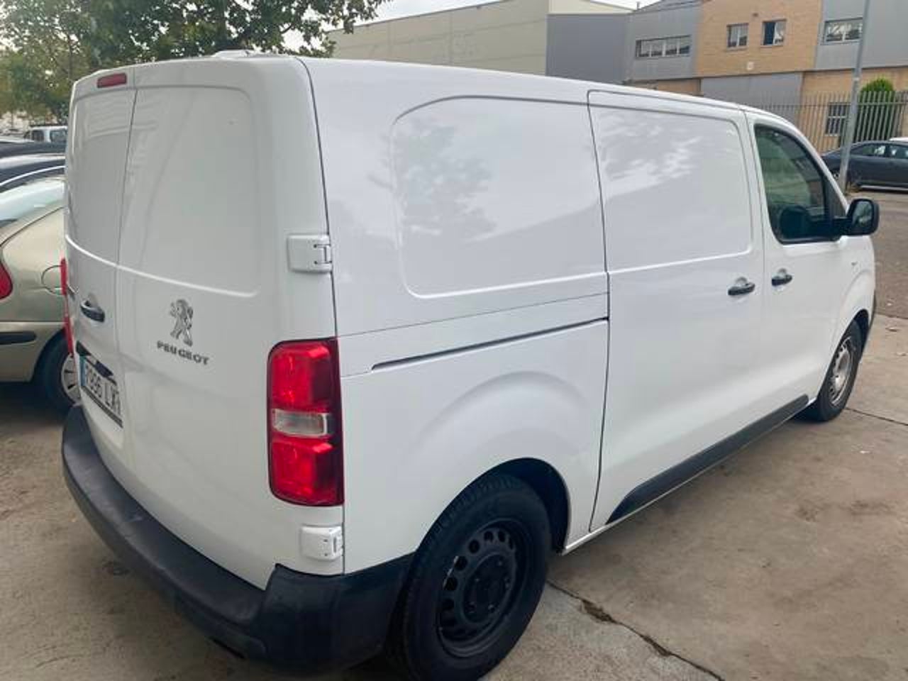 PEUGEOT Expert