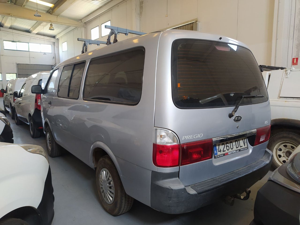 KIA Pregio