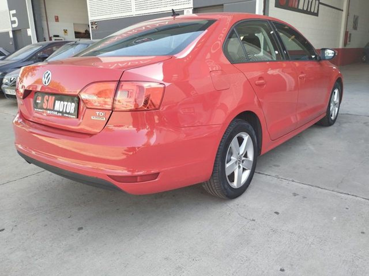 VOLKSWAGEN Jetta