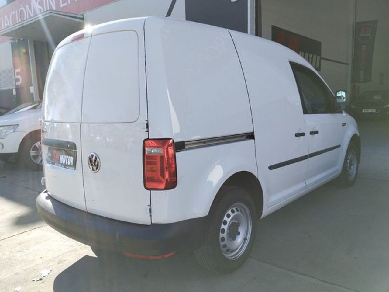 VOLKSWAGEN Caddy