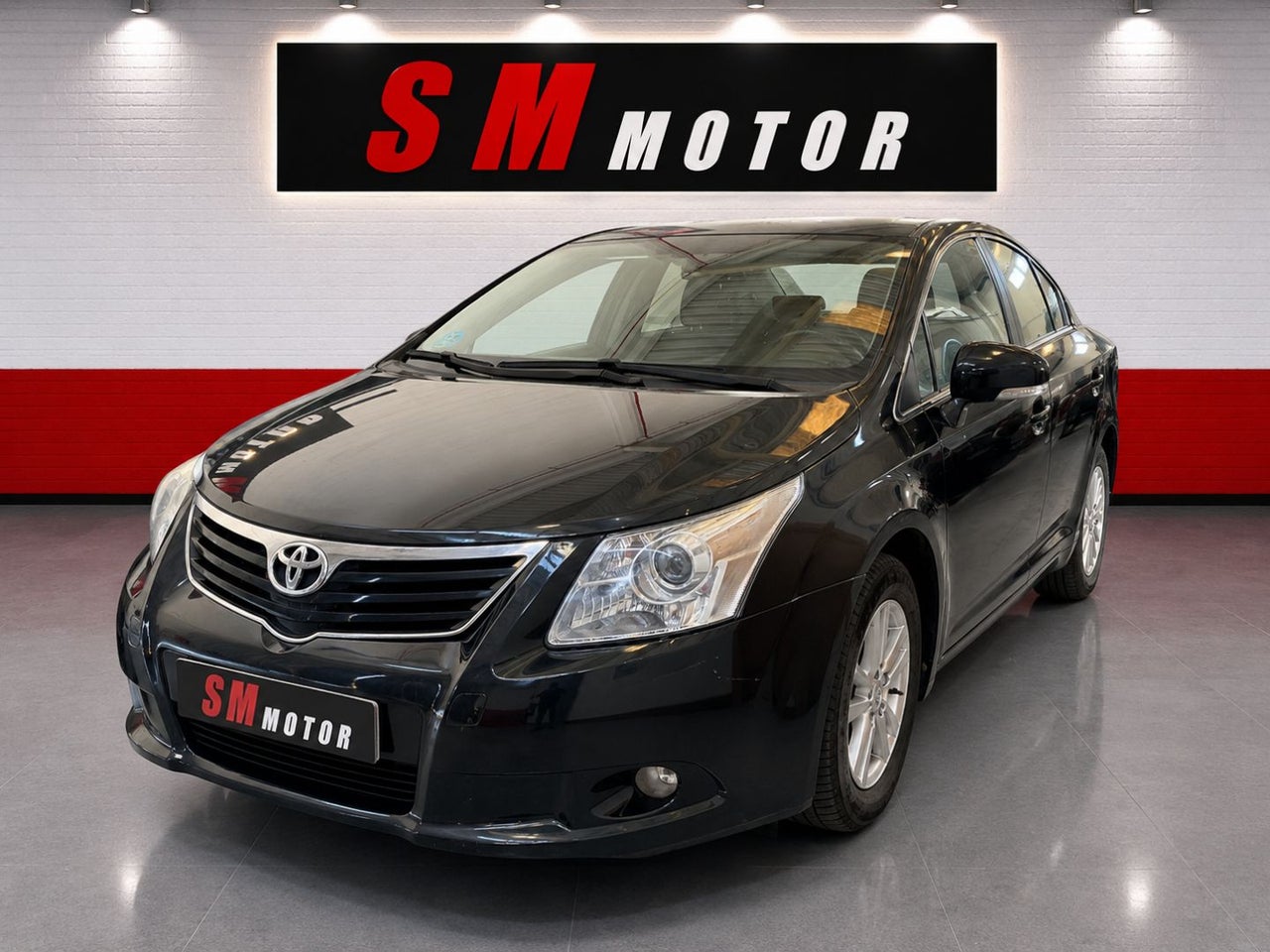TOYOTA Avensis