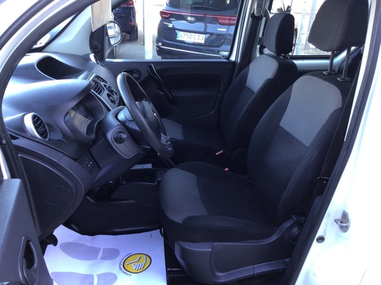 RENAULT Kangoo Combi