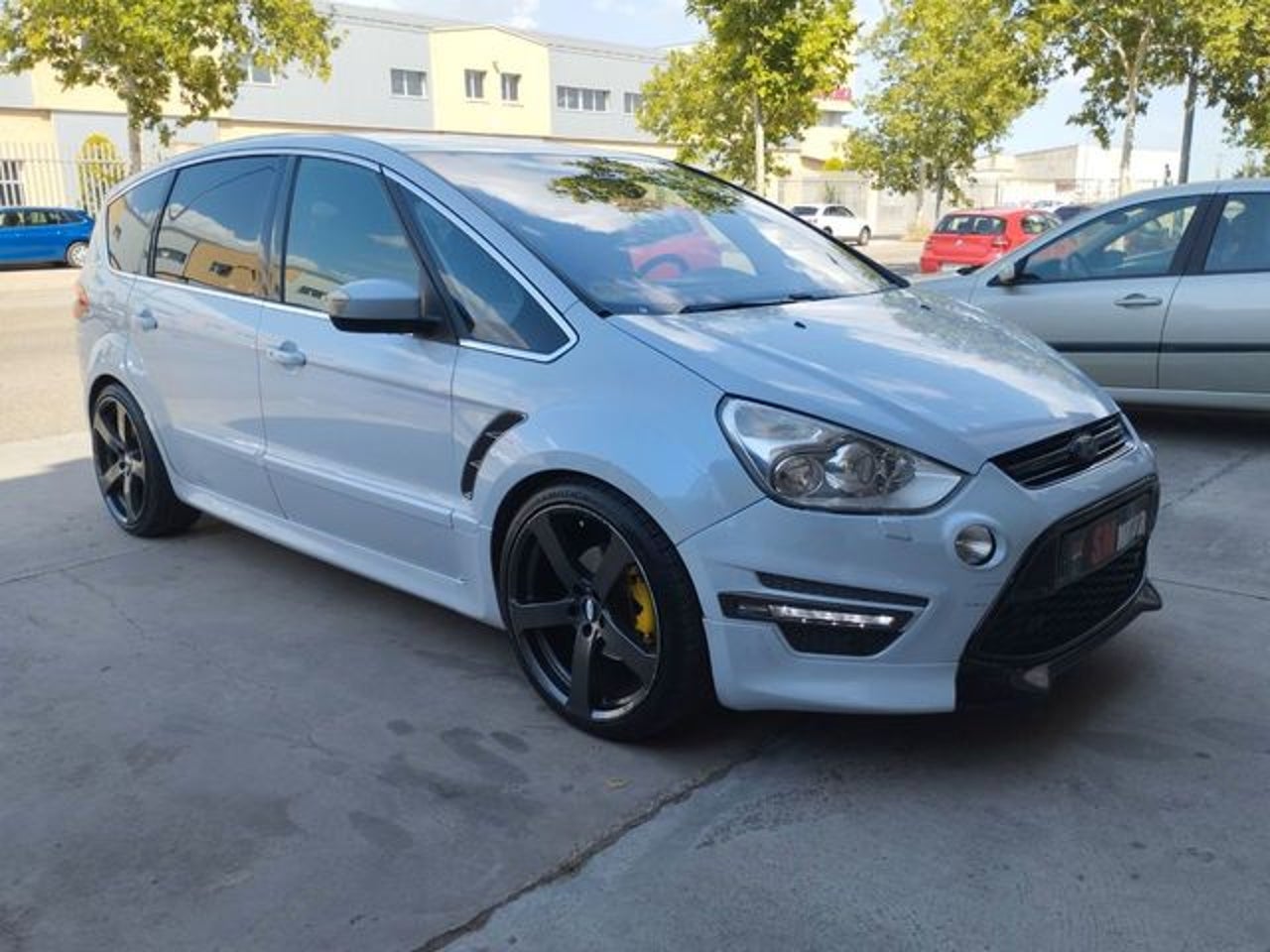 FORD SMAX