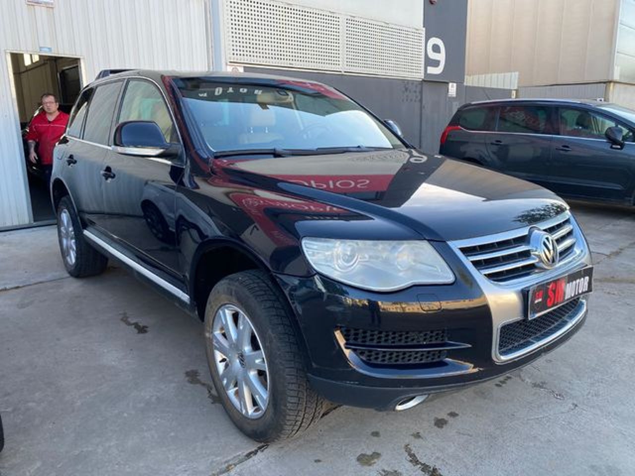 VOLKSWAGEN Touareg