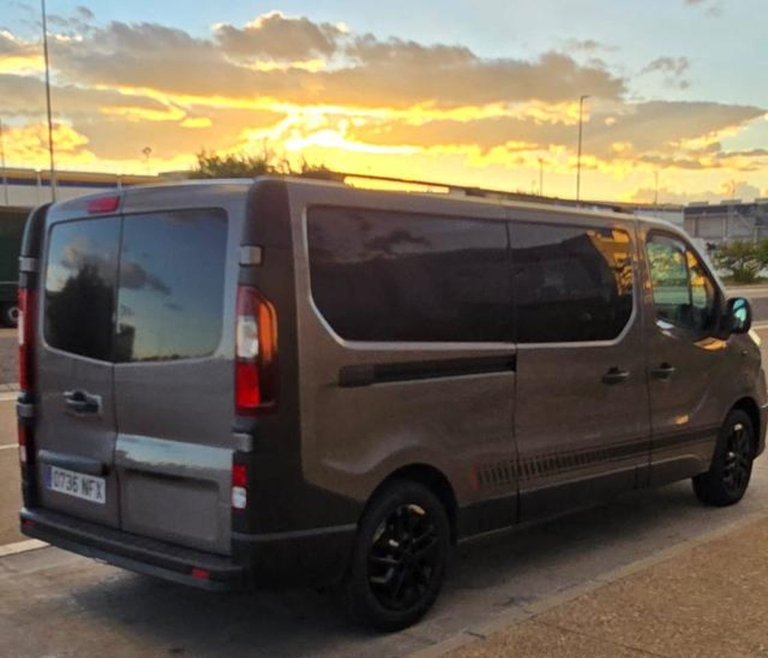 RENAULT Trafic