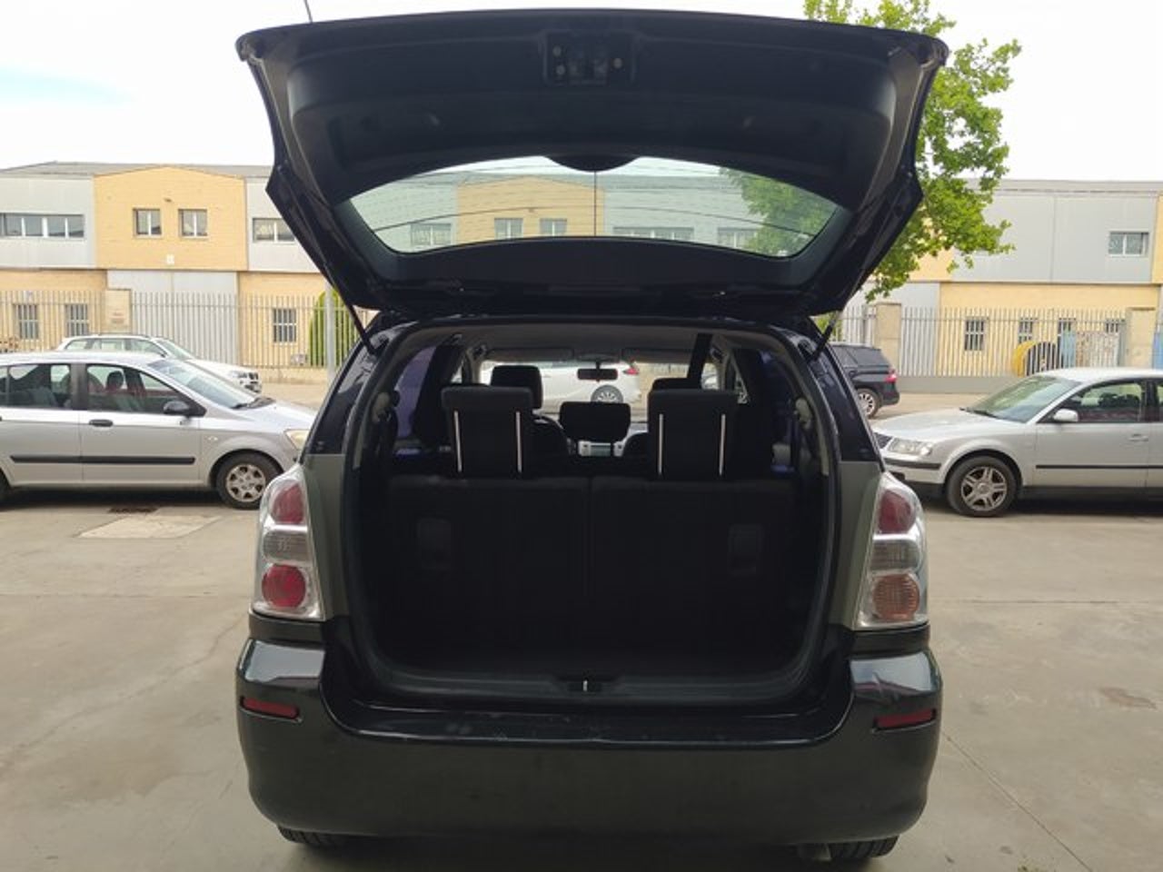 TOYOTA Corolla Verso