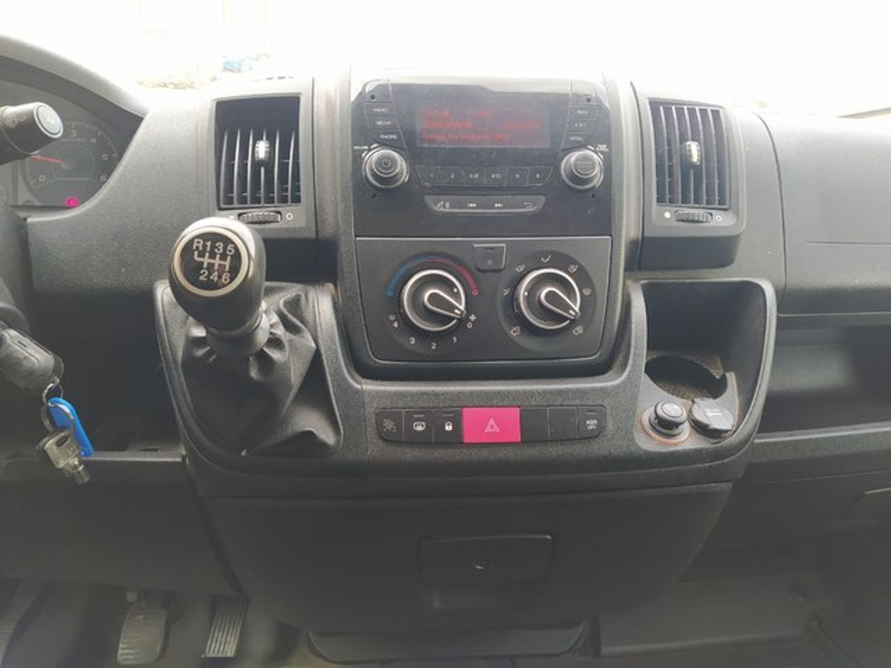 PEUGEOT Boxer