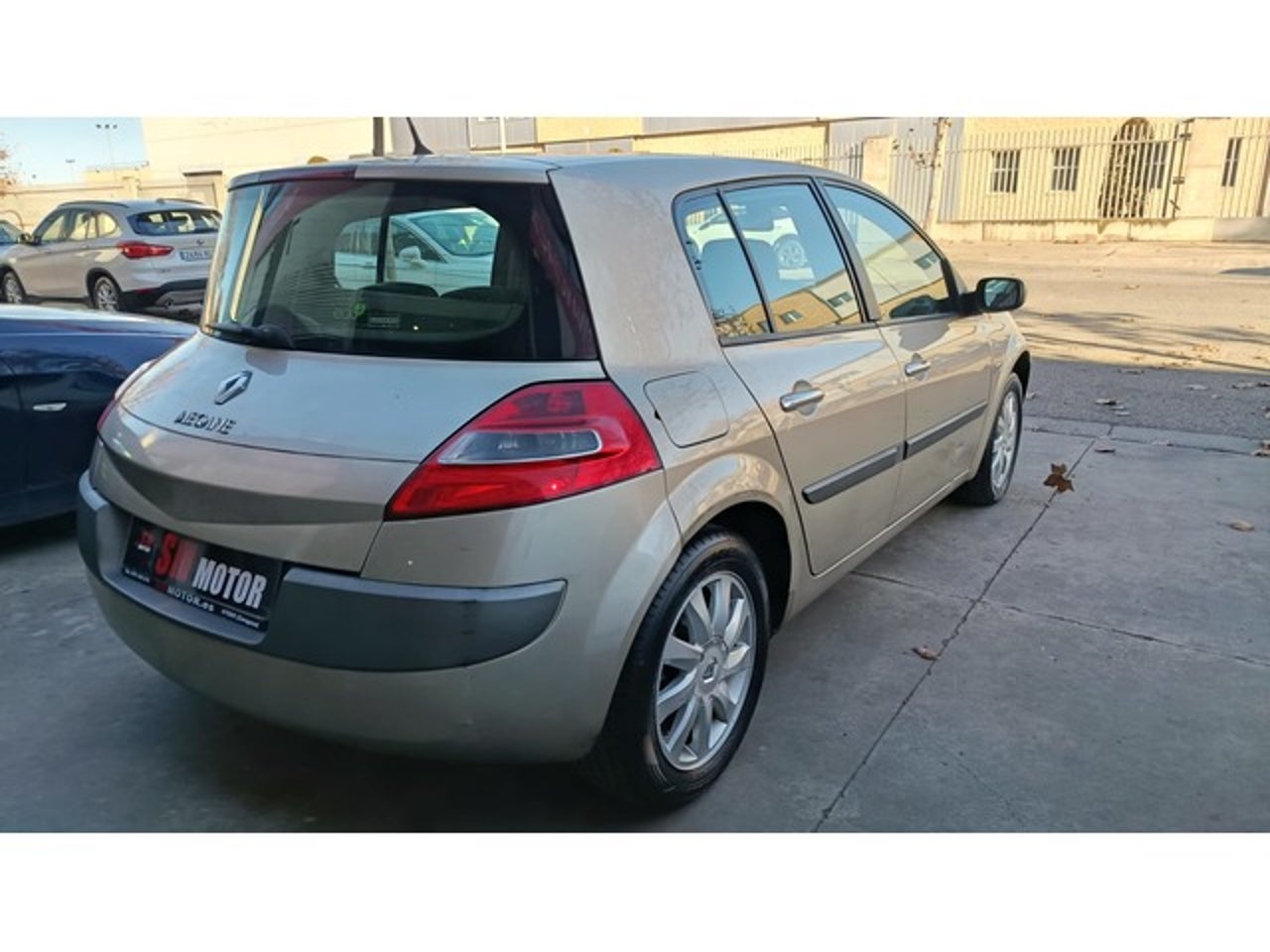 RENAULT Megane