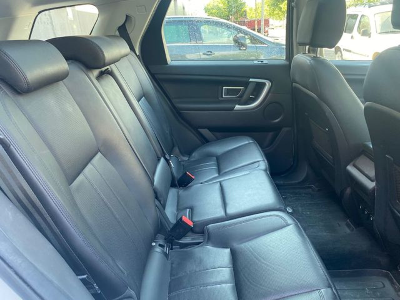 LAND-ROVER Discovery Sport