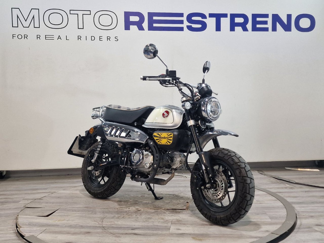 Ver moto HONDA MONKEY 125Versión 2021