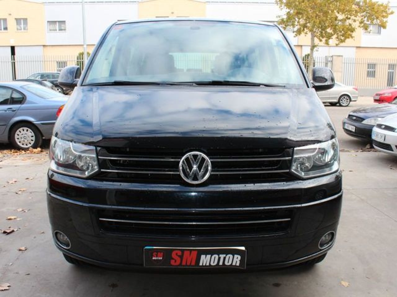 VOLKSWAGEN Multivan