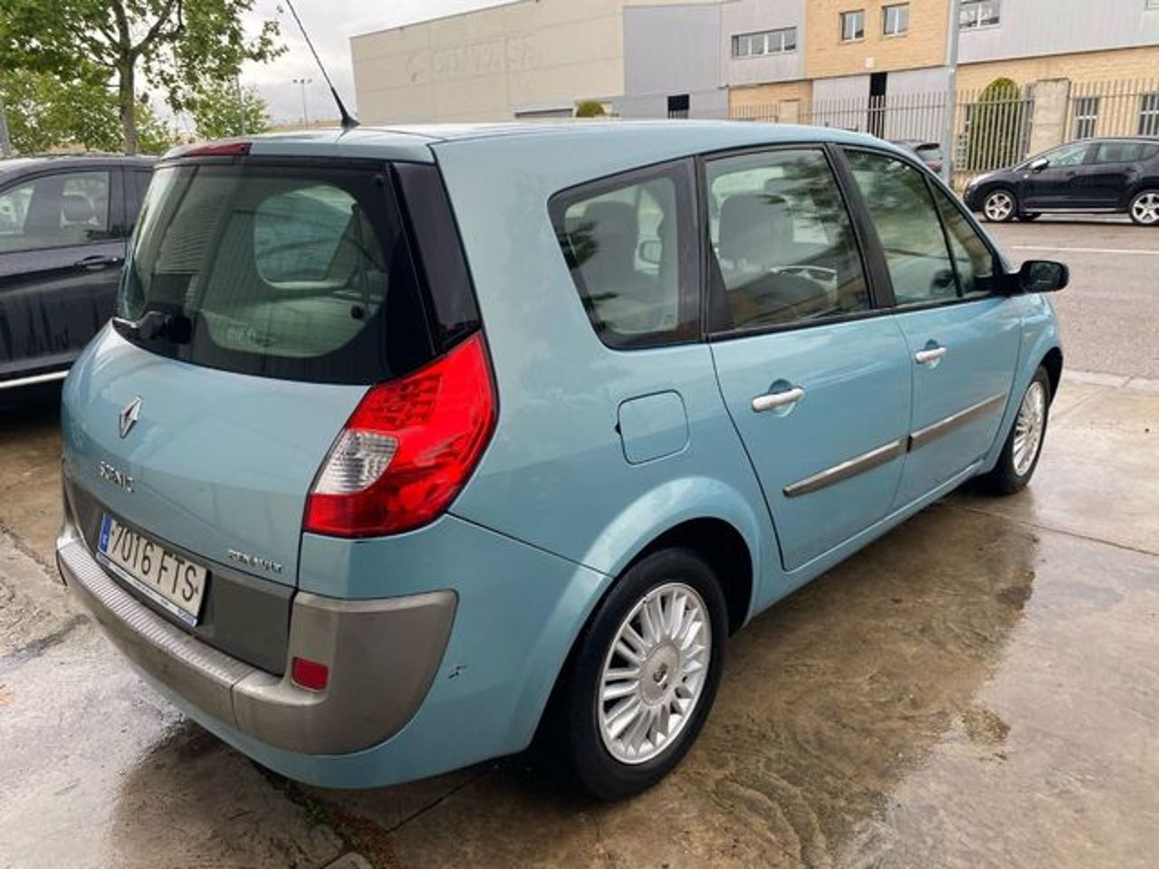 RENAULT Grand Scenic