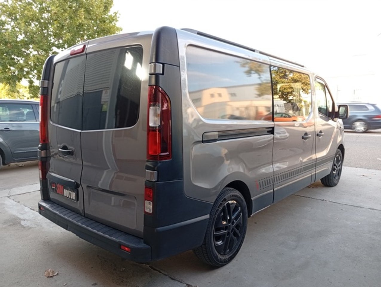 RENAULT Trafic