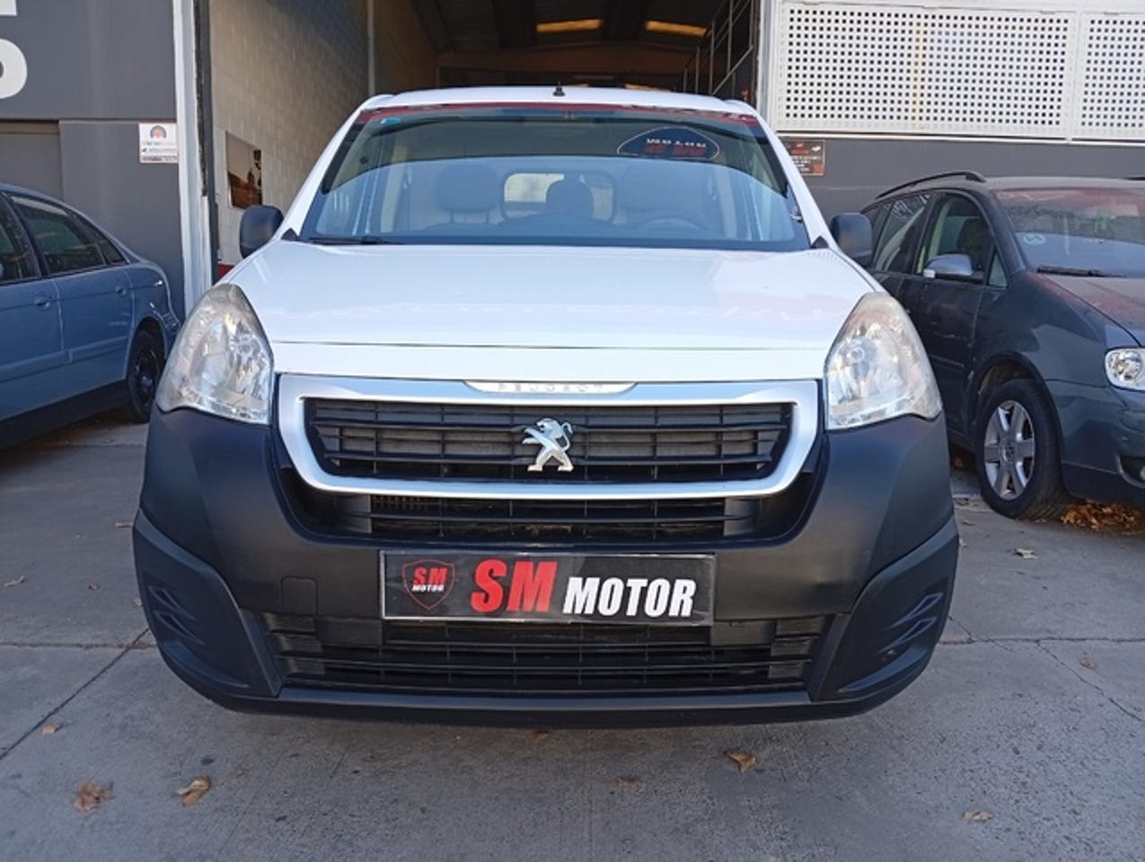PEUGEOT Partner