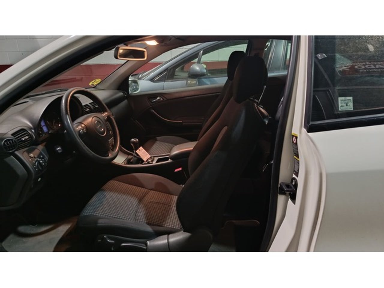 MERCEDES-BENZ Clase C