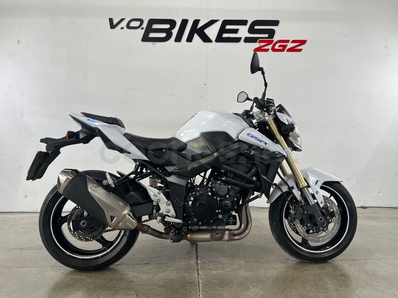 SUZUKI GSR 750 Versión 2011 - 2016