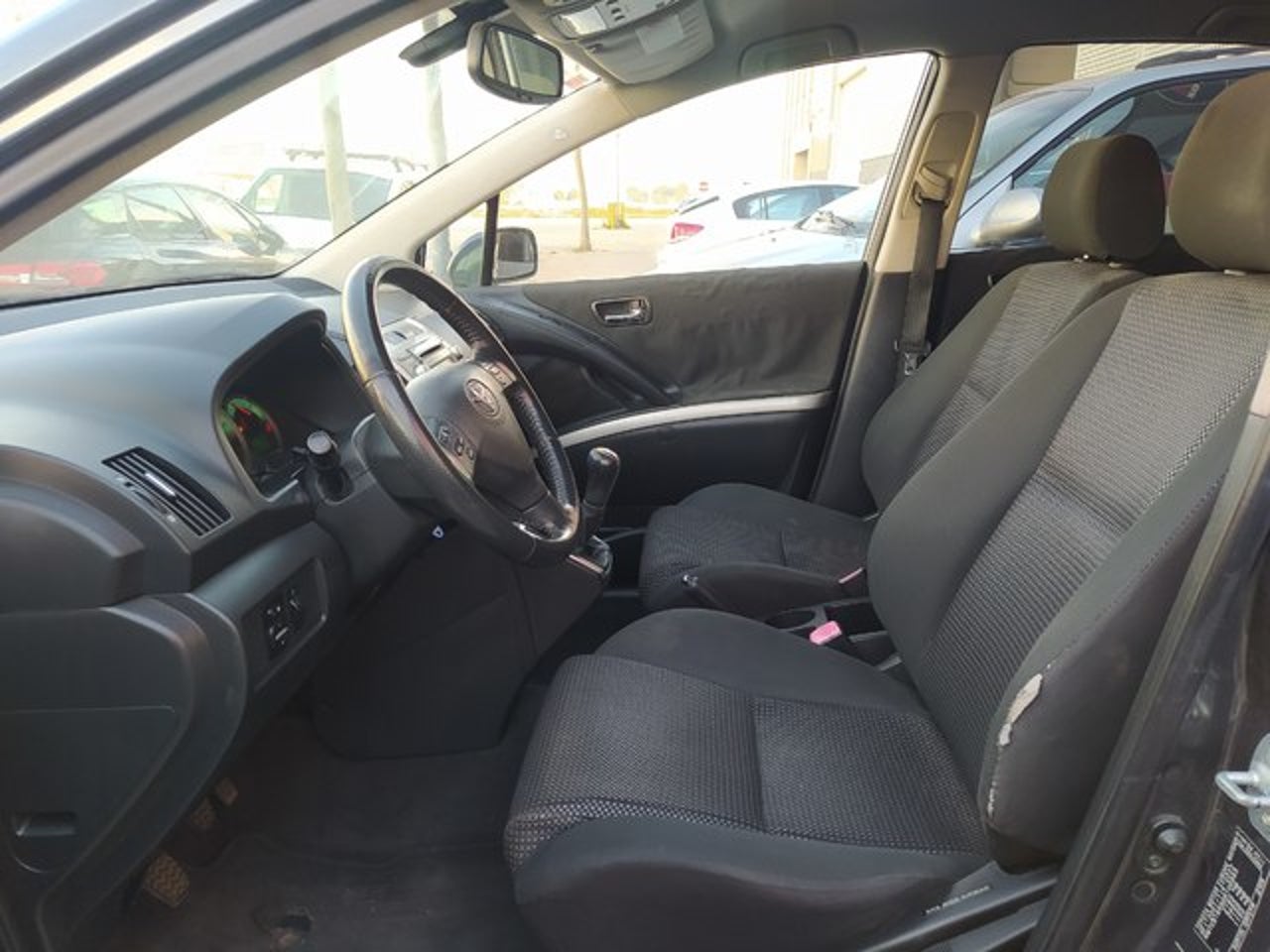 TOYOTA Corolla Verso