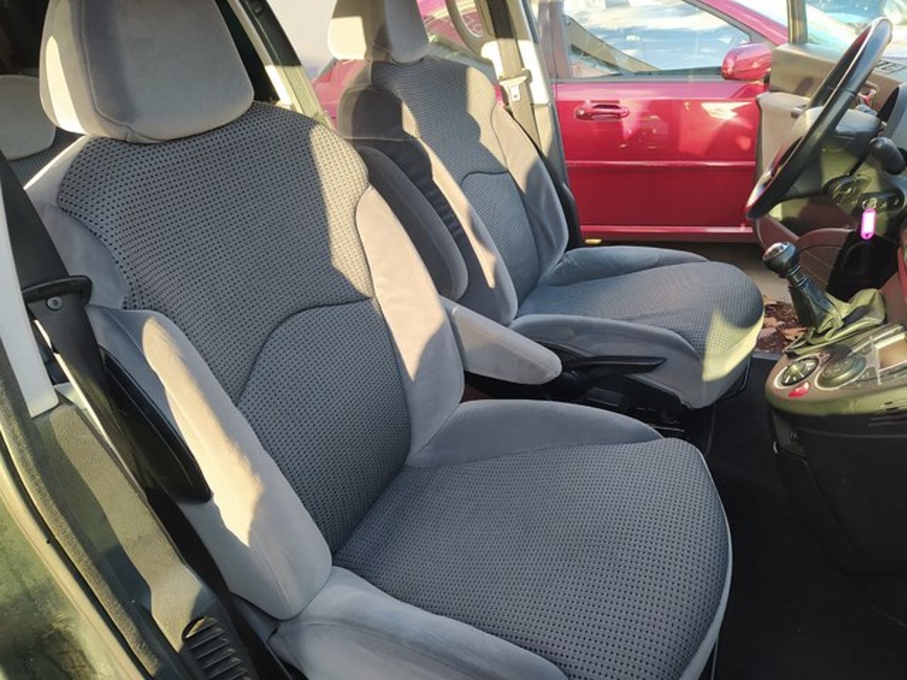 PEUGEOT 807