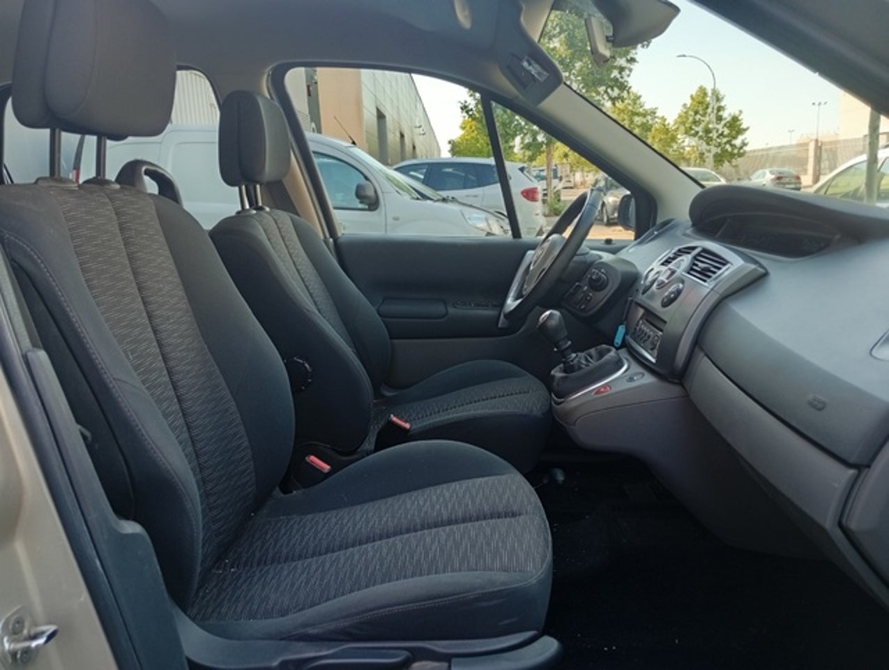 RENAULT Grand Scenic