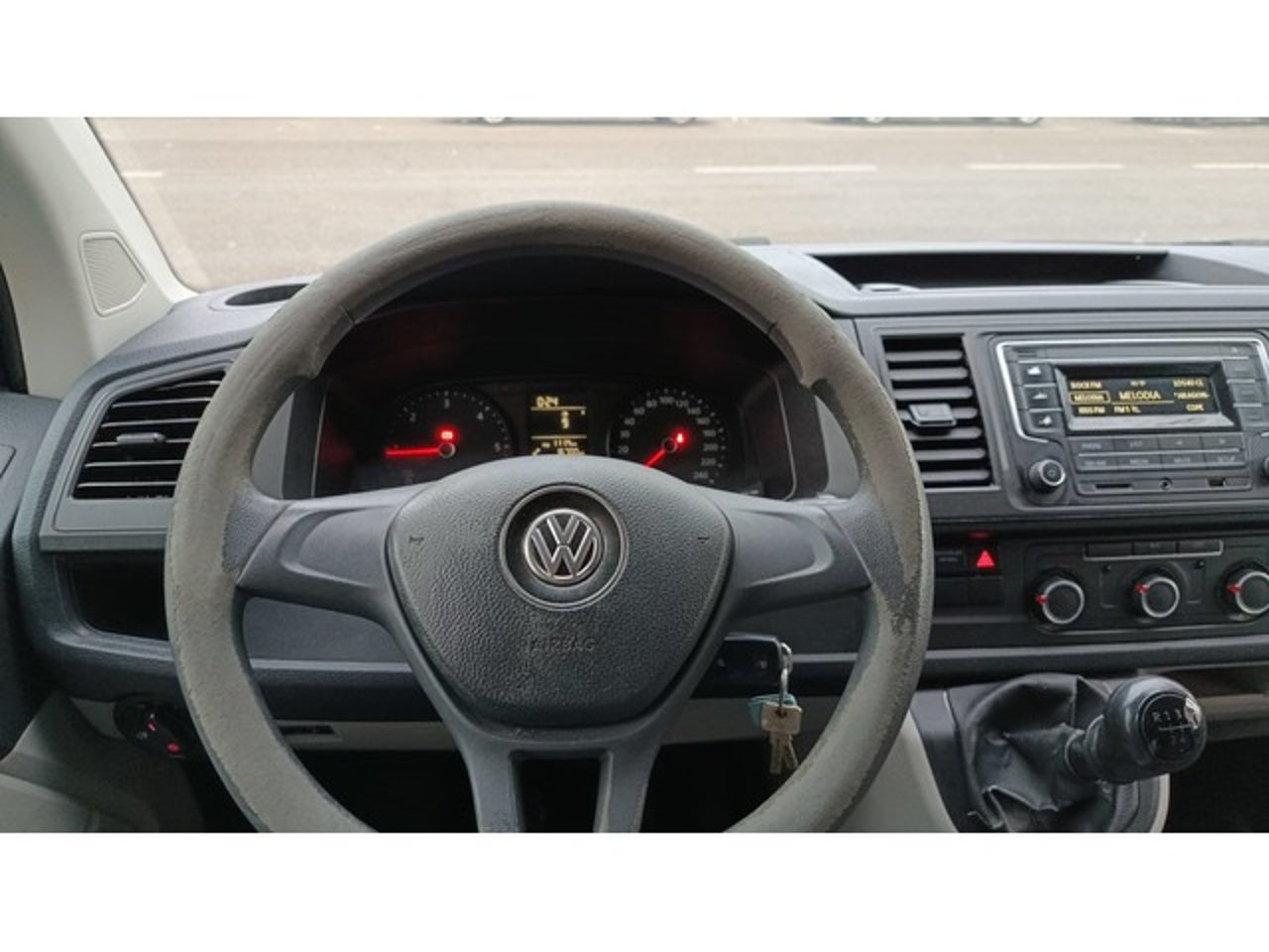 VOLKSWAGEN Transporter