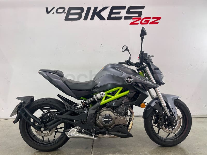 QJ MOTOR SRK 400 Versión 2022
