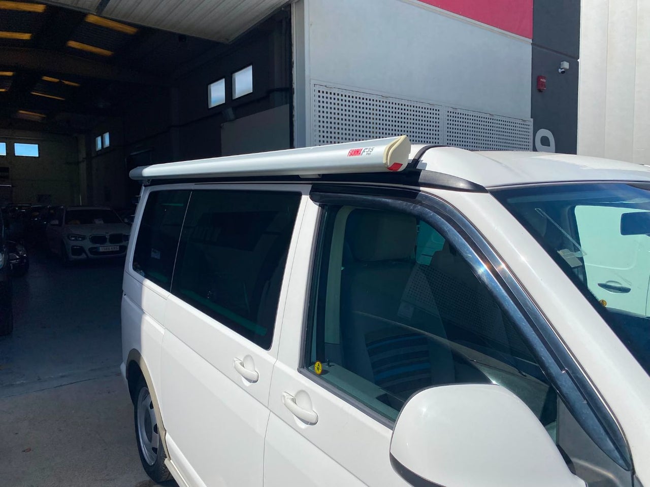 VOLKSWAGEN California