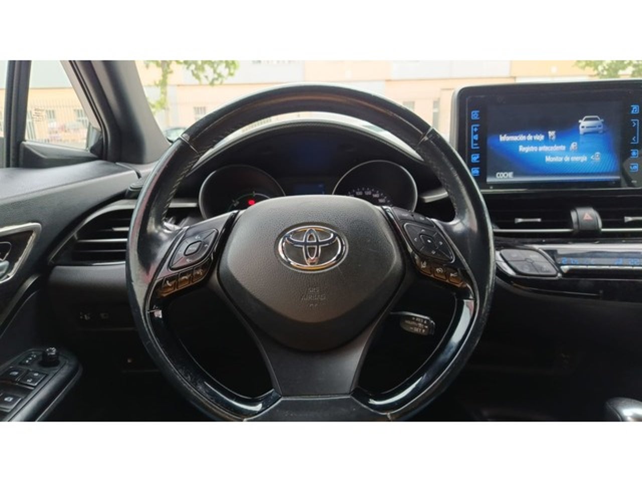TOYOTA CHR