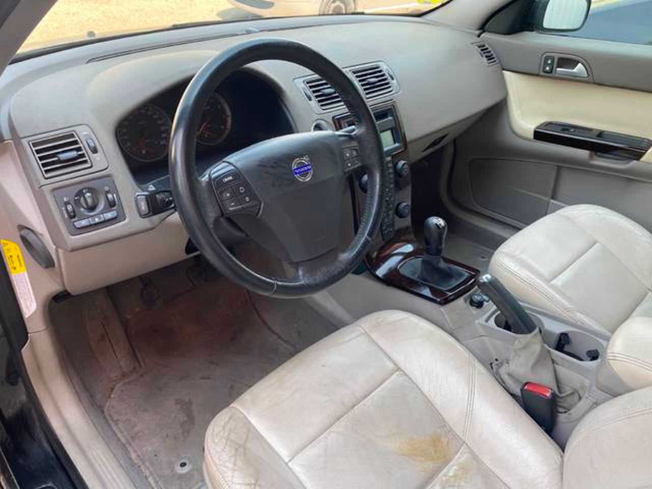VOLVO S40