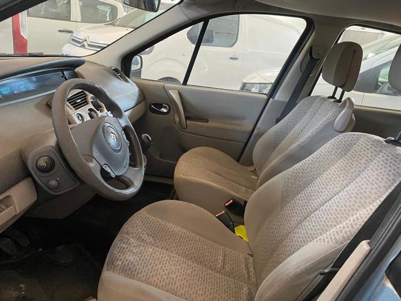 RENAULT Grand Scenic