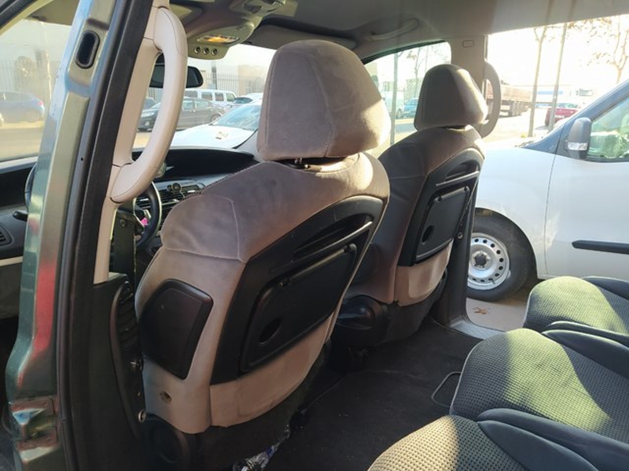PEUGEOT 807