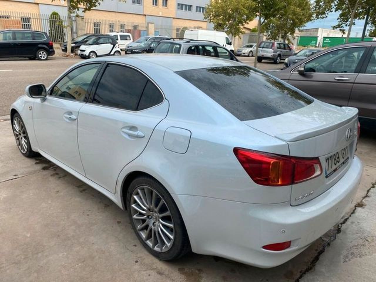 LEXUS IS