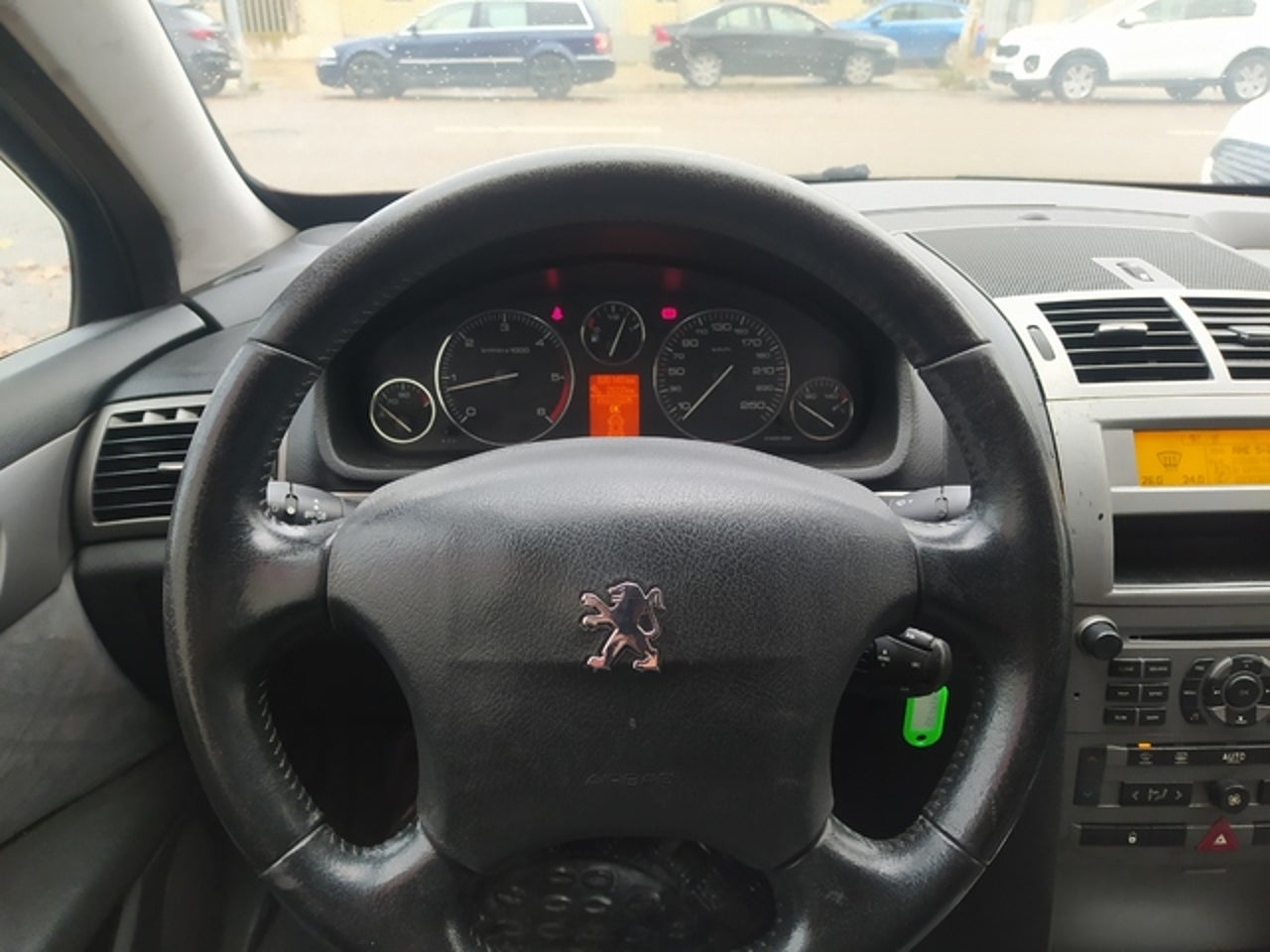 PEUGEOT 407