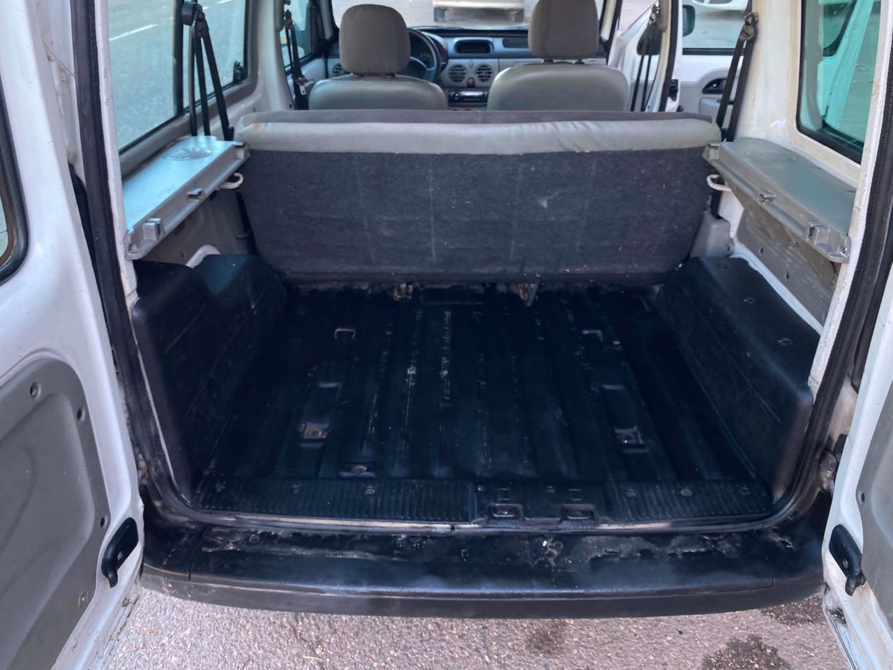 RENAULT Kangoo