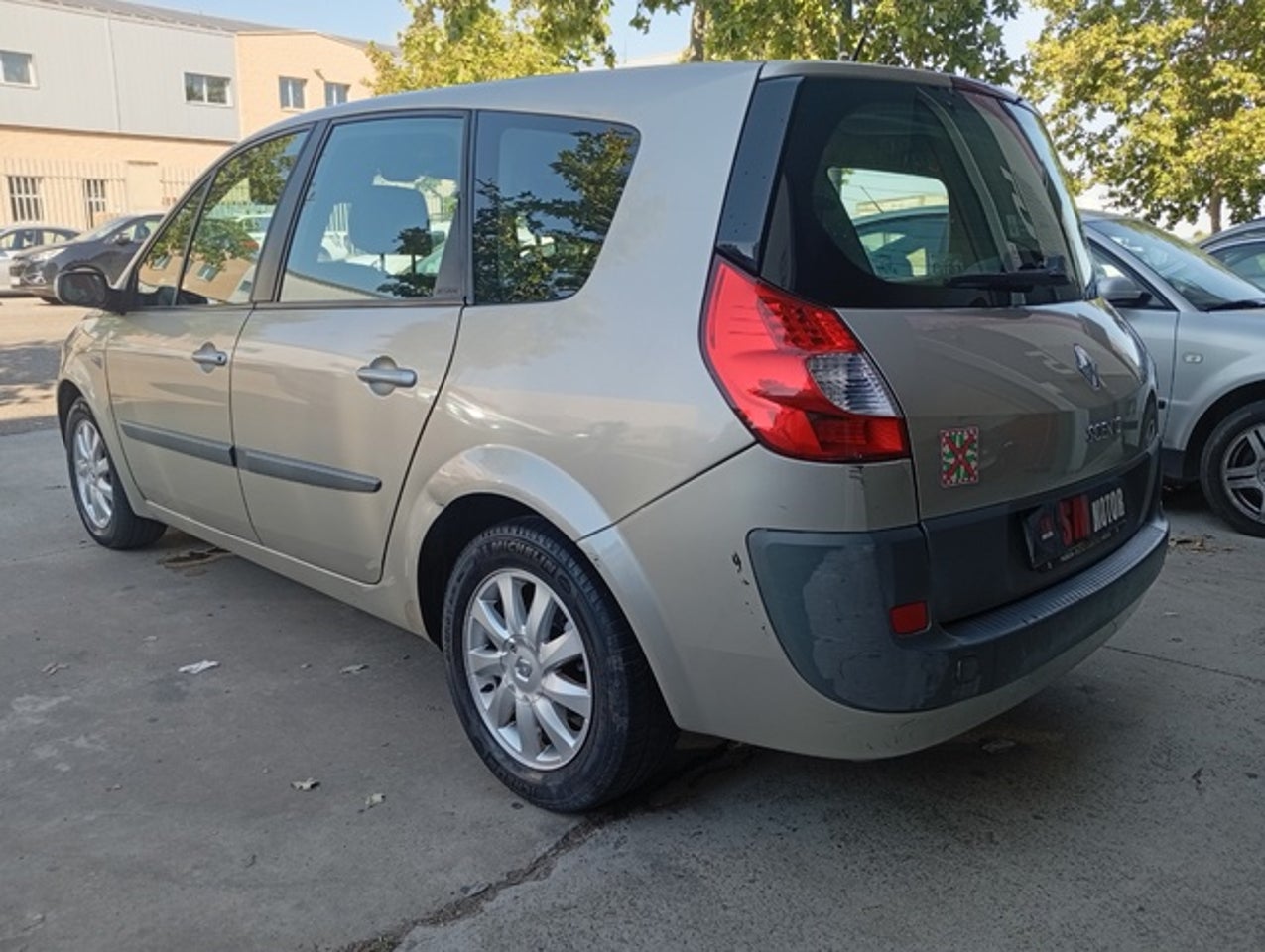 RENAULT Grand Scenic