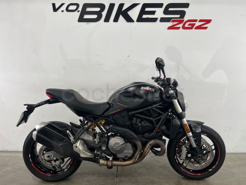 DUCATI Monster 821 Versión 2018 - 2020