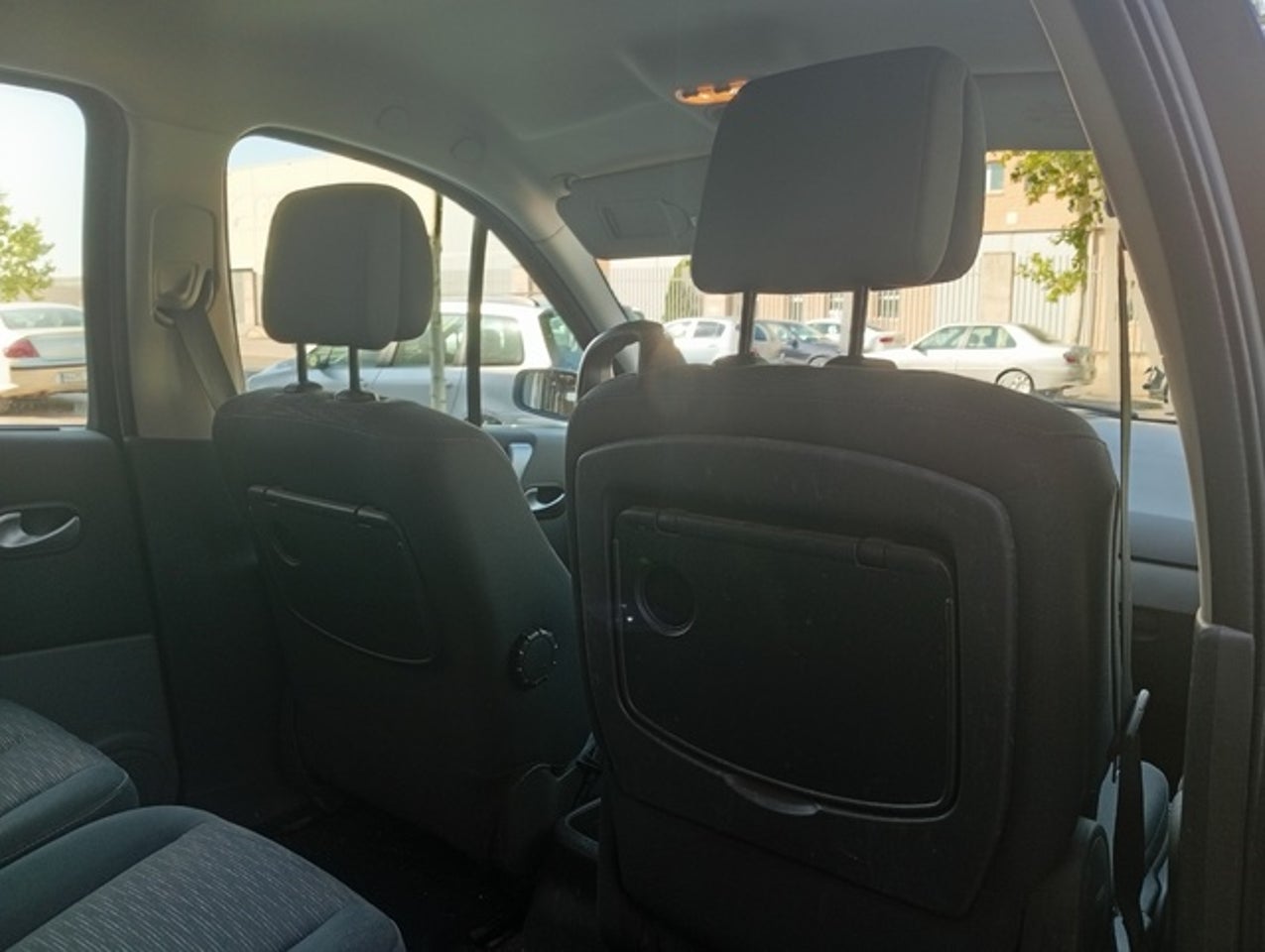 RENAULT Grand Scenic