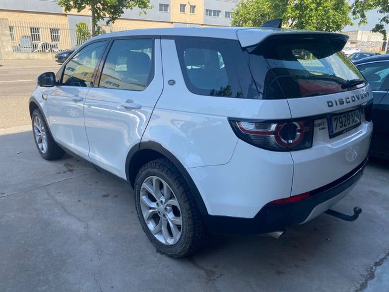 LAND-ROVER Discovery Sport