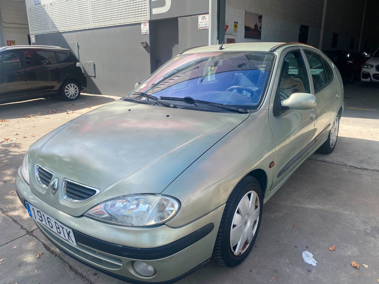 RENAULT Megane
