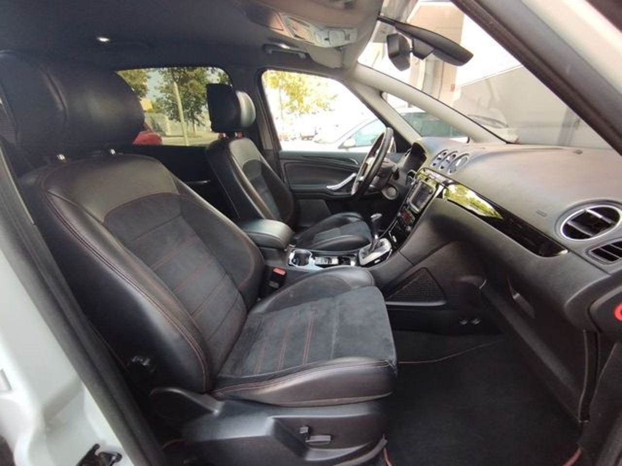FORD SMAX