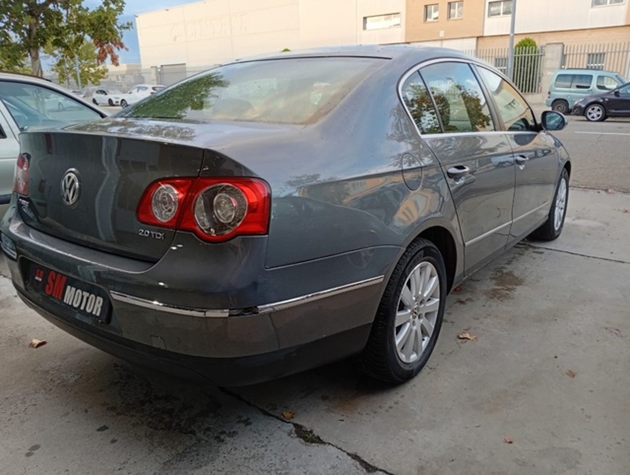 VOLKSWAGEN Passat