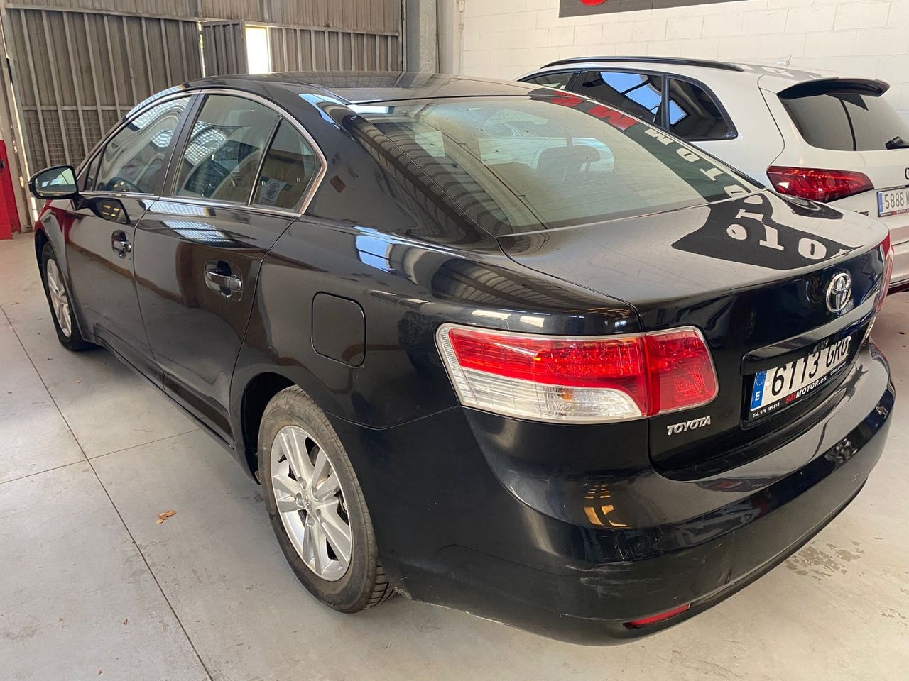 TOYOTA Avensis