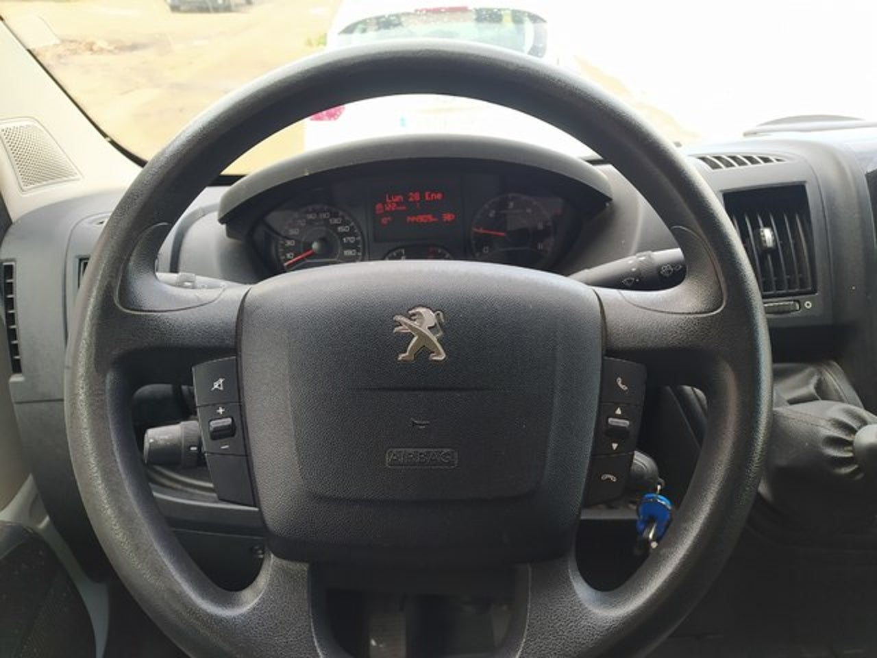 PEUGEOT Boxer