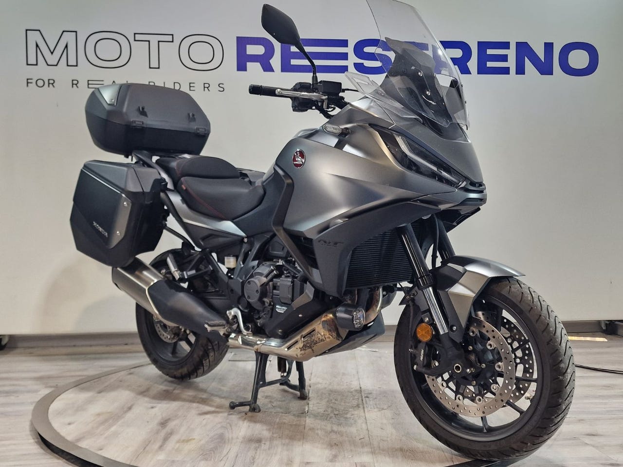 Ver moto HONDA NT1100Versión 2022