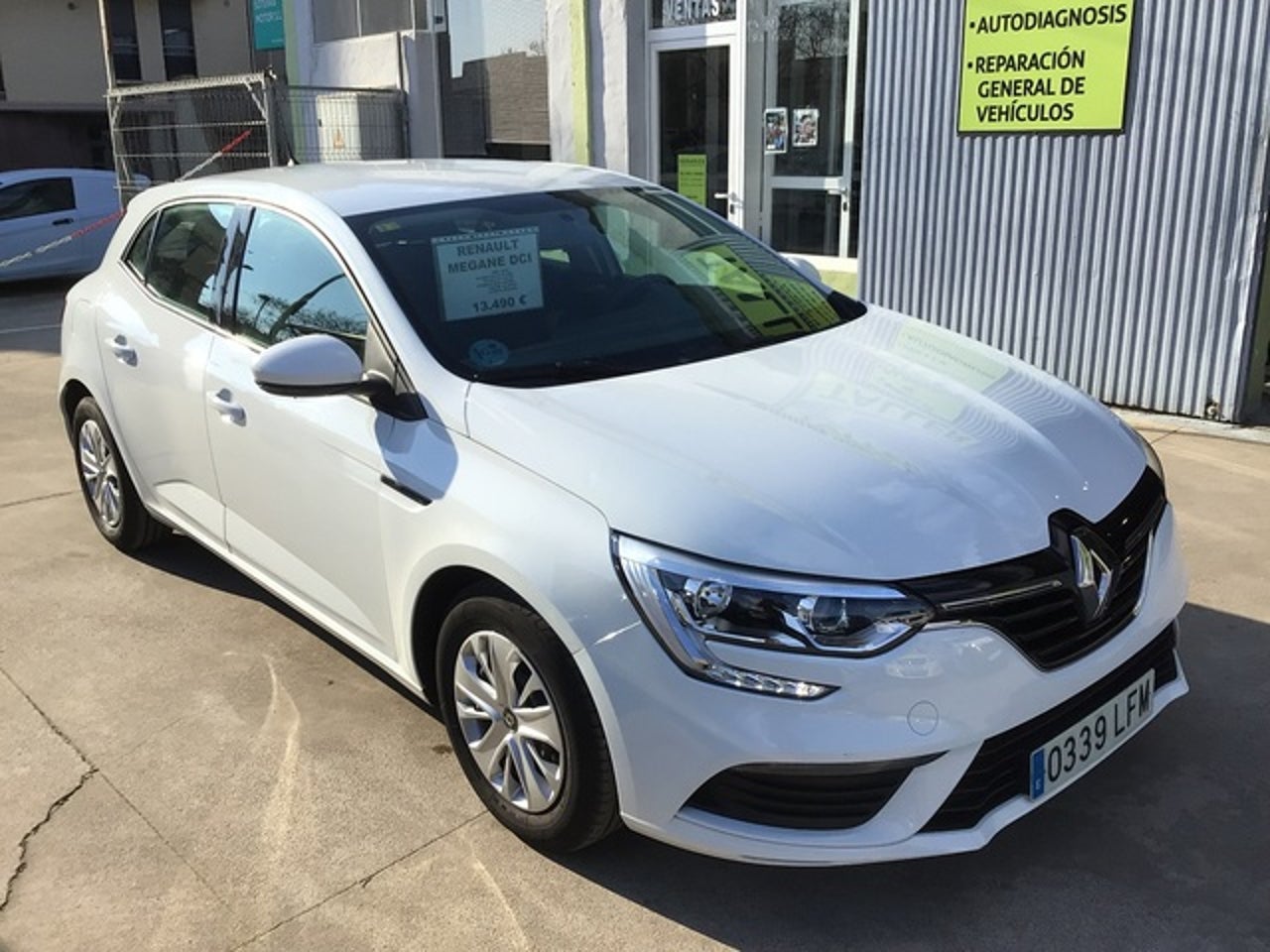 RENAULT Megane