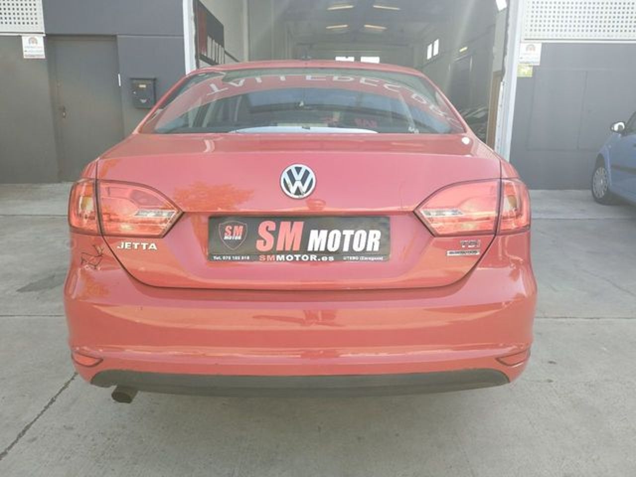 VOLKSWAGEN Jetta