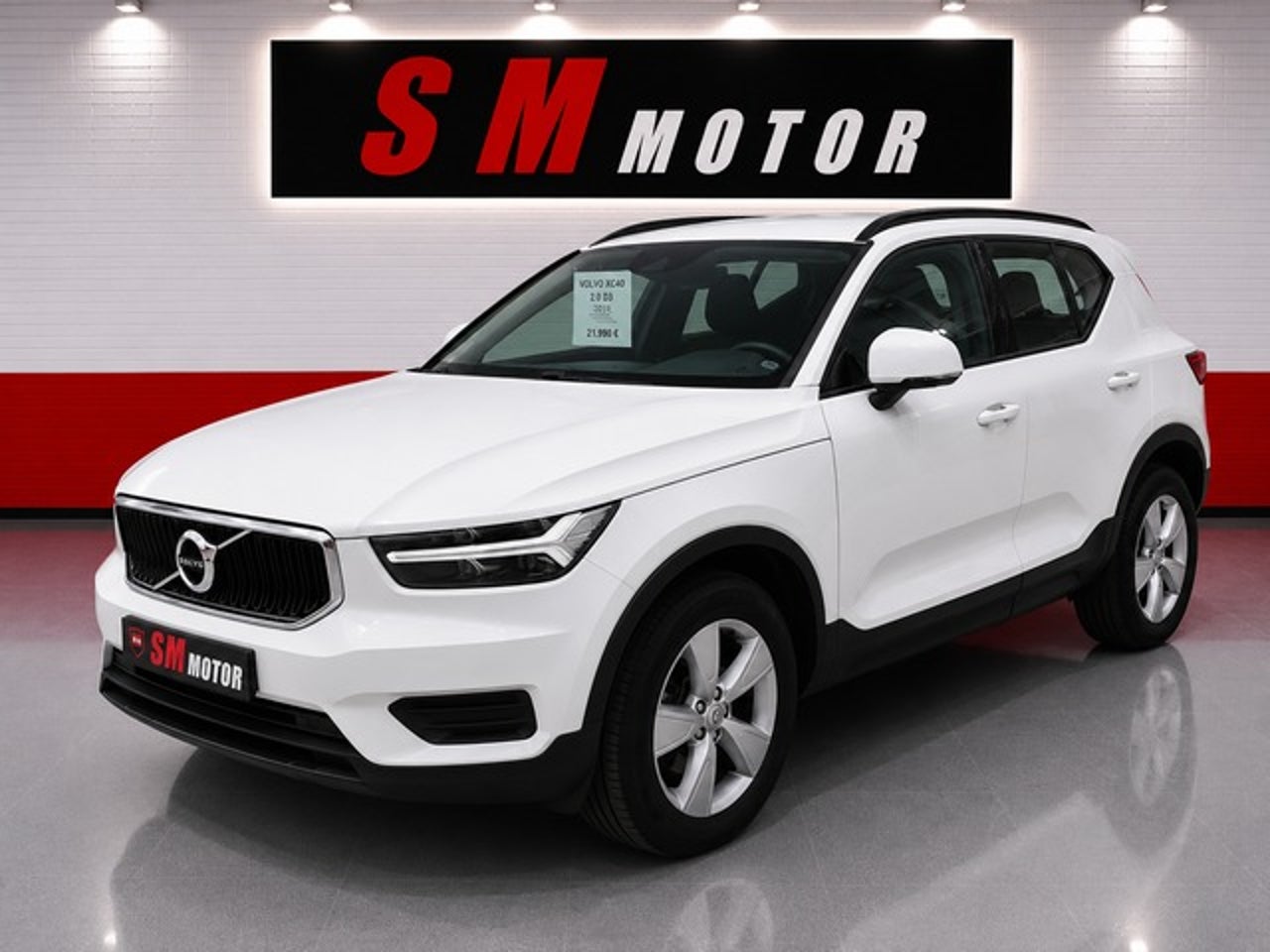 VOLVO XC40