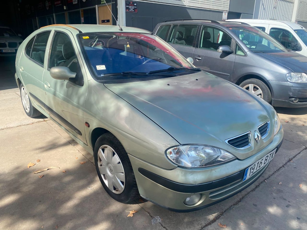 RENAULT Megane